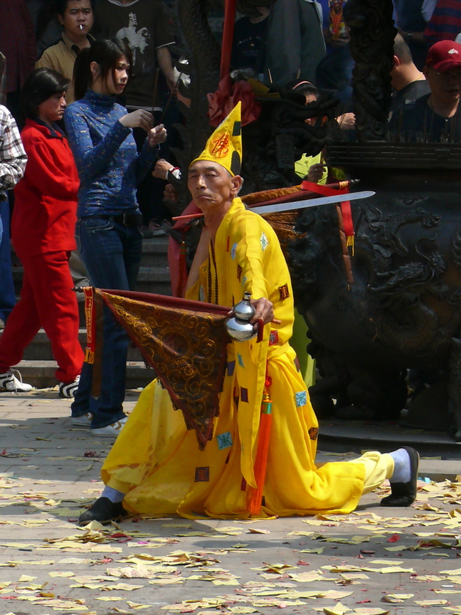 龍隱寺過柴火祭典