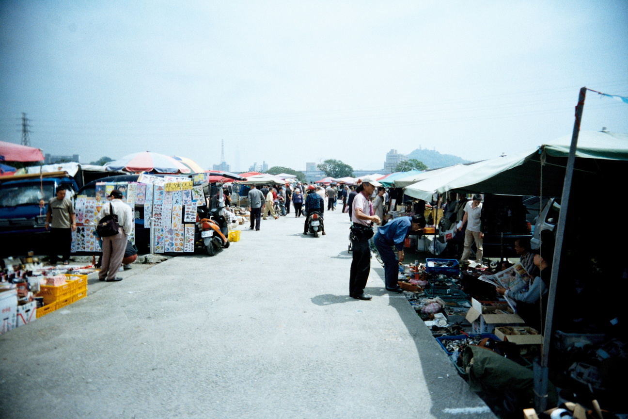跳蚤跳不停市場