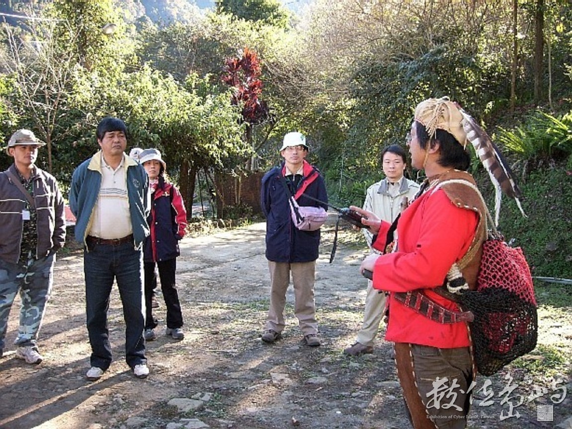 莊蒼菁解說-嘉義阿里山鄉達邦村-20070111-賴鵬智攝