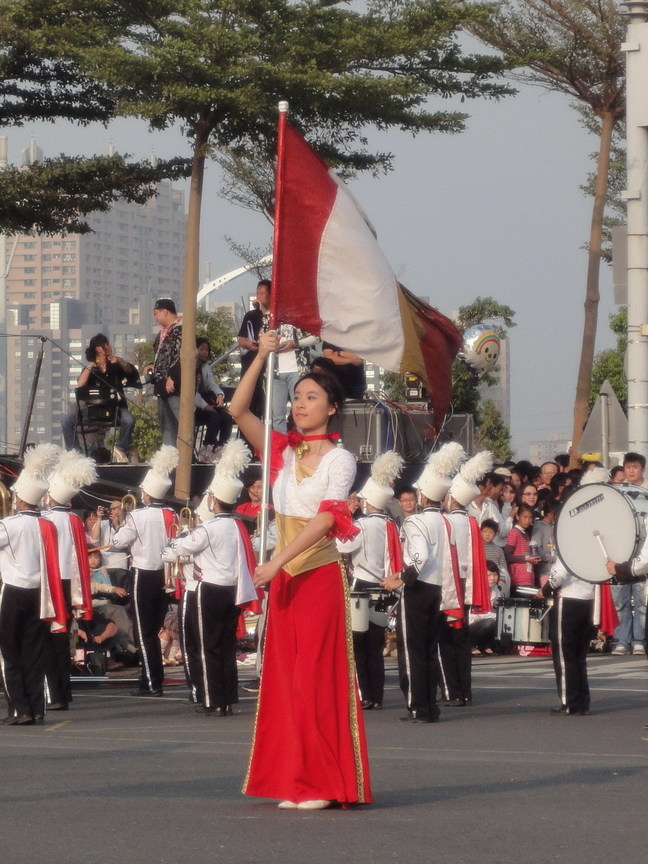 中山女中樂旗隊