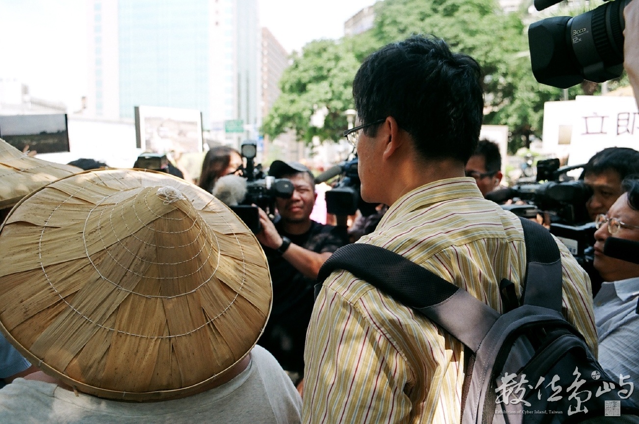 竹南大埔農民˙行政院前陳情˙2010年6月30日