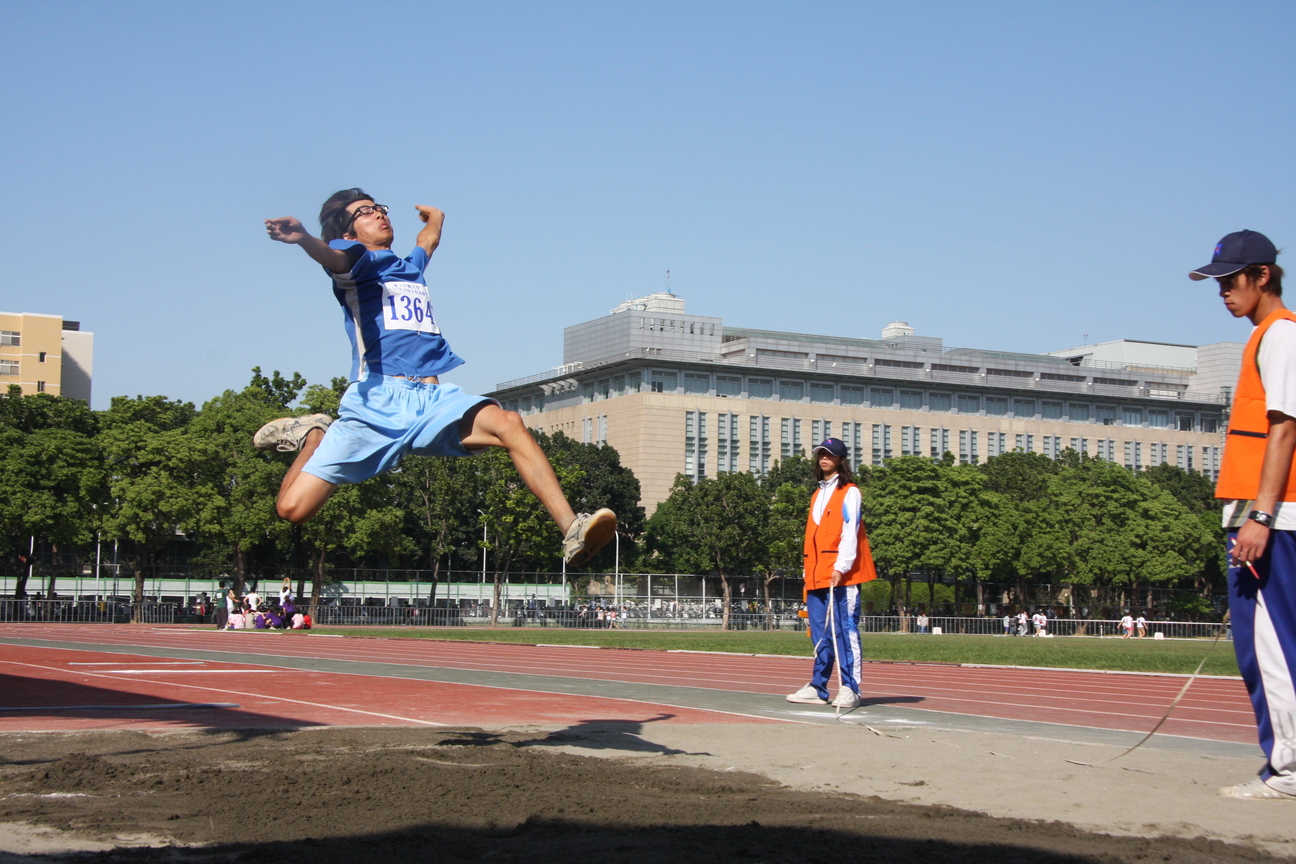 男子跳遠