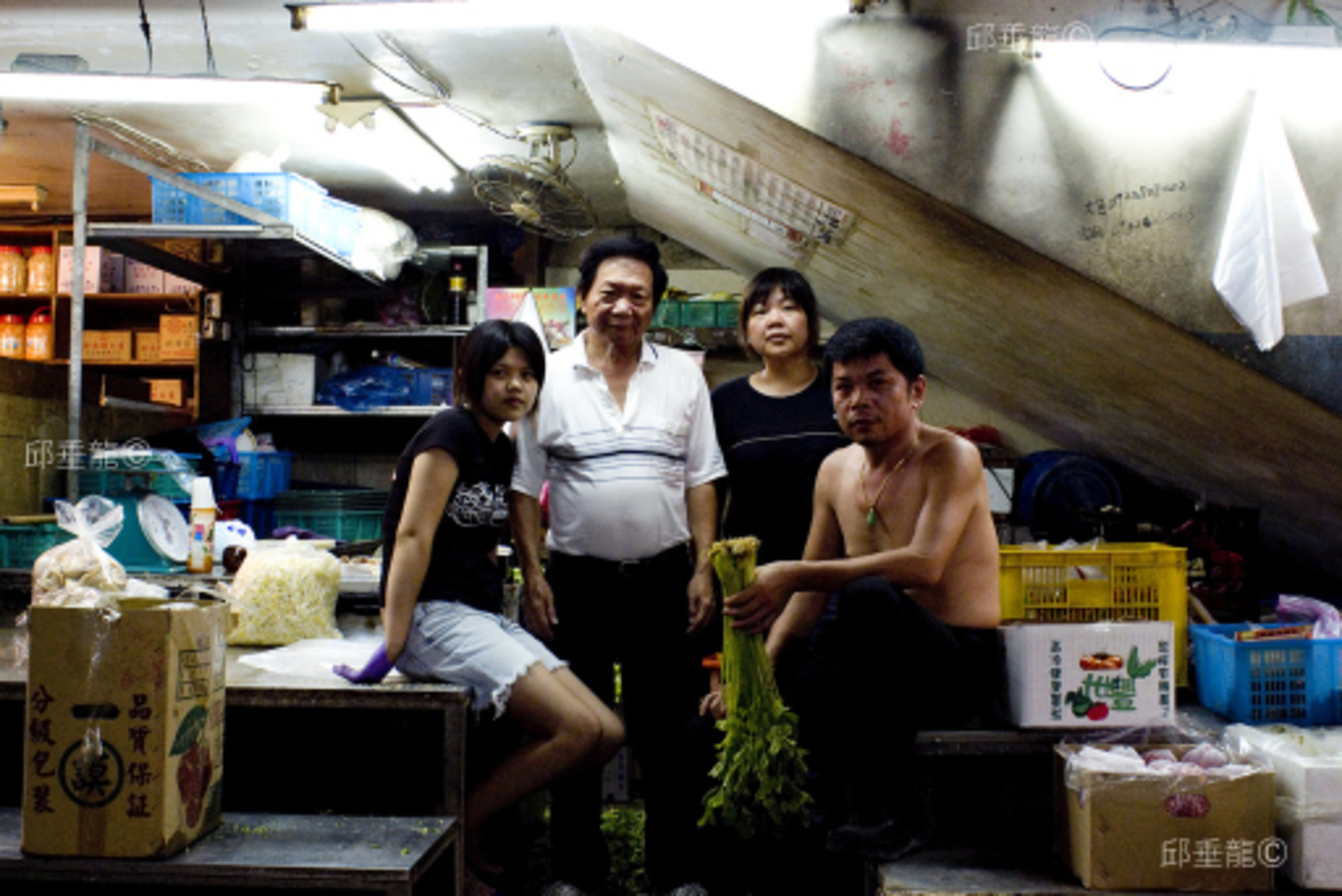 姨丈胡長春與陳長杉蔣美香陳盛琪一家