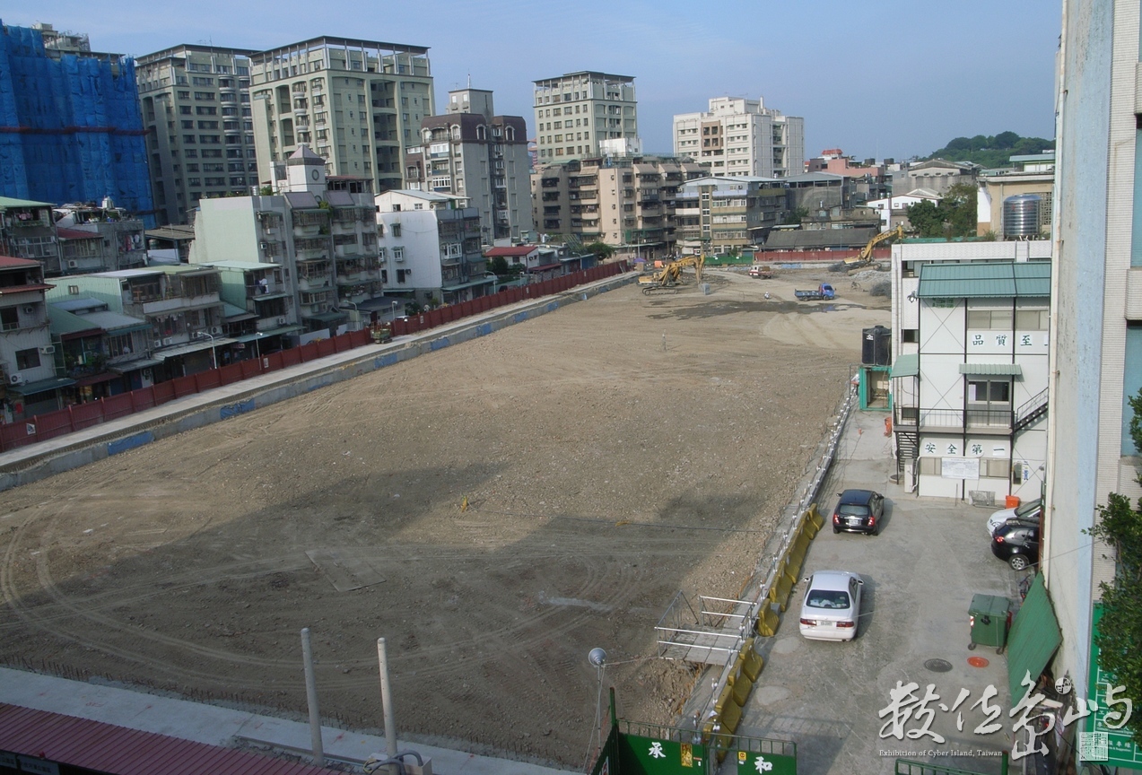 大龍國小內的大龍峒遺址˙2009年5月6日