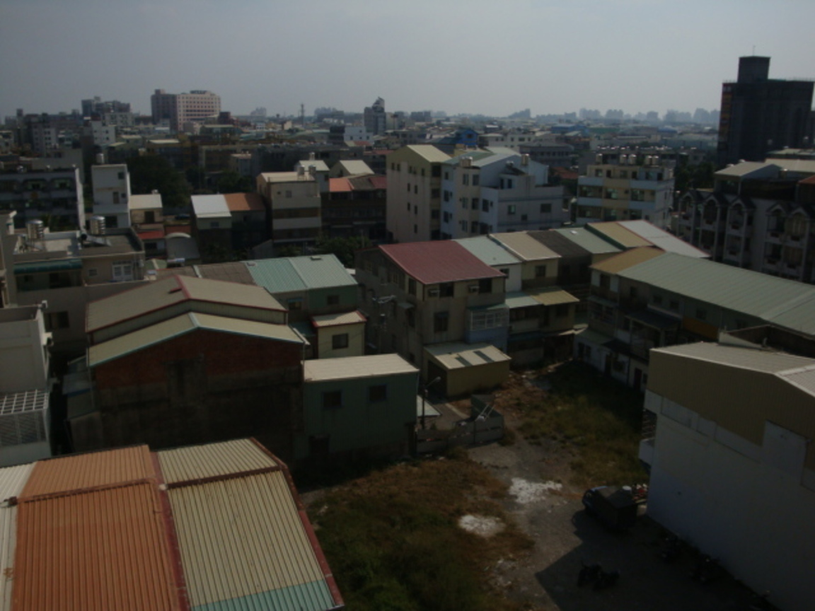 ev-2 我家樓下的矮房