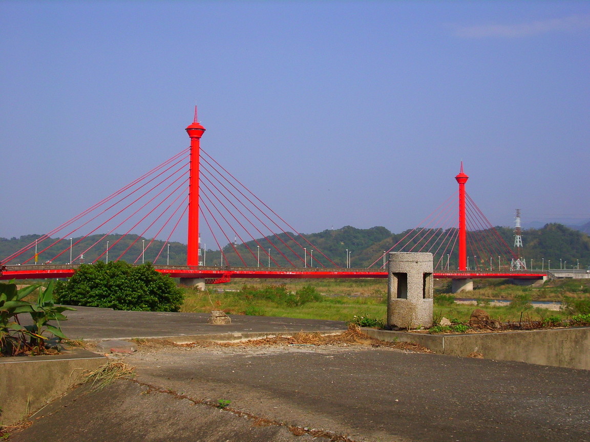 新東大橋