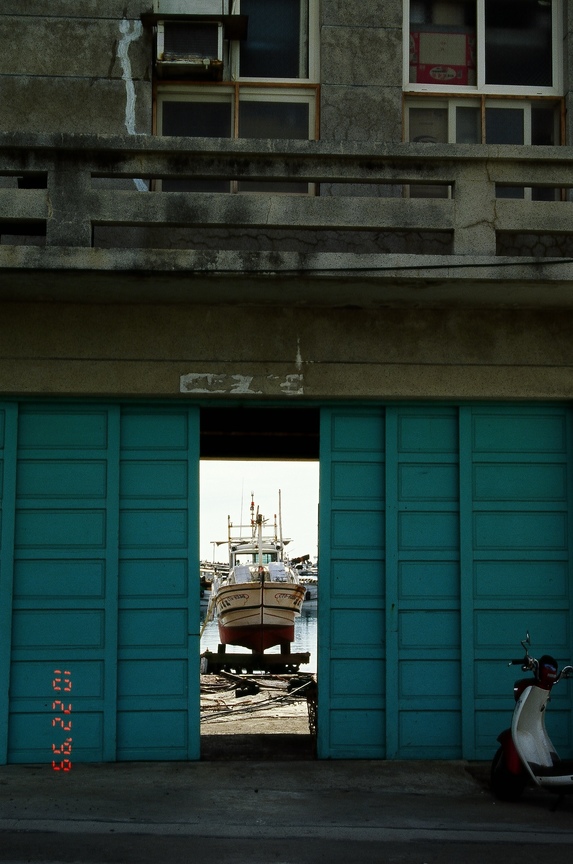默待出航(附:Kodak ELITE CHROME EB 100度)