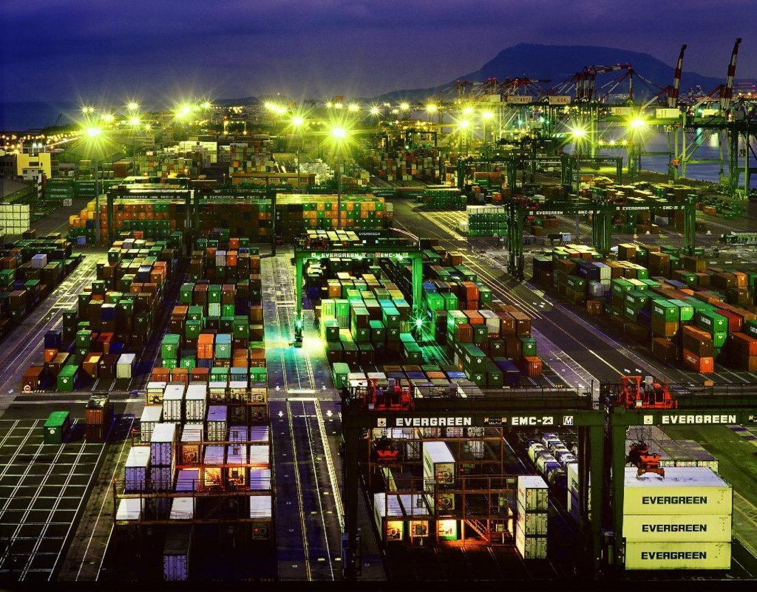 高港中興港區長榮櫃場