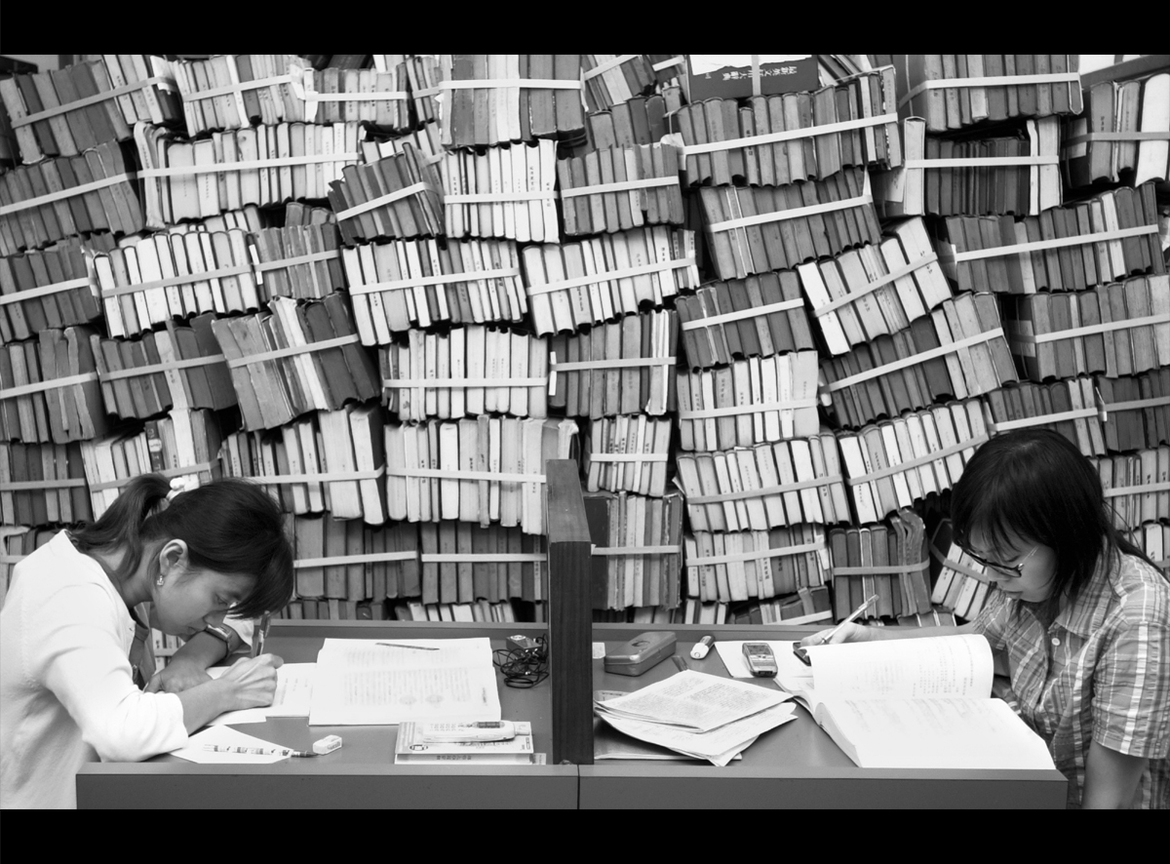 考試週：學無止境