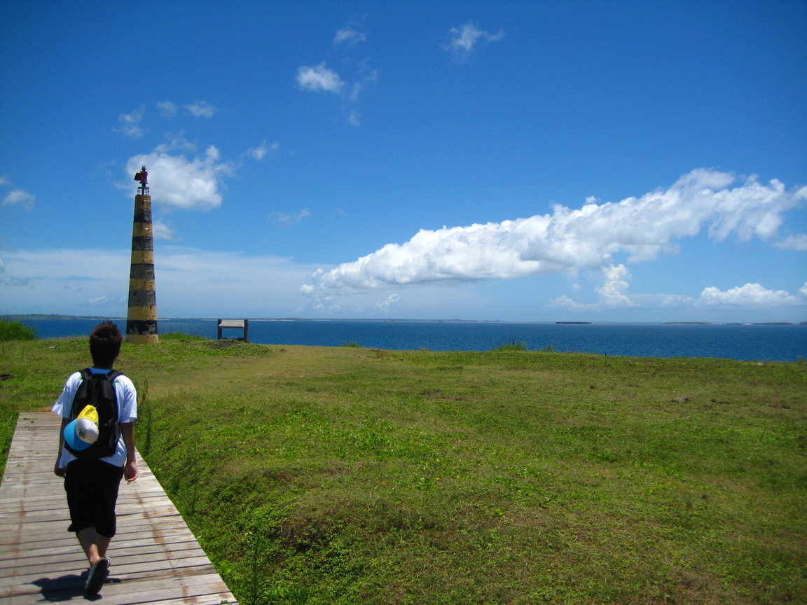 那座是小信號塔嗎?