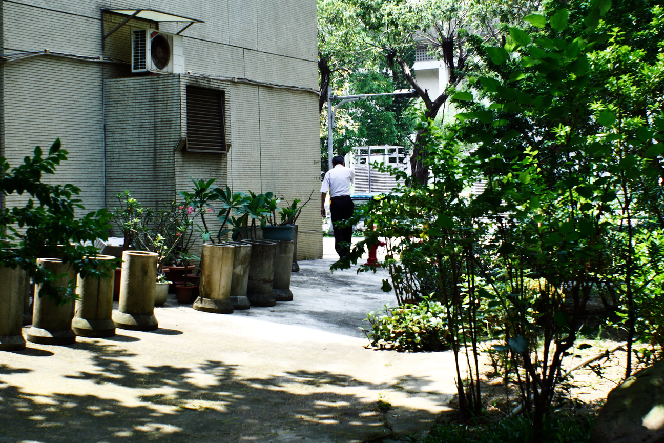 關於一種空缺的描述