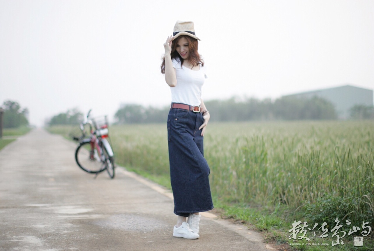 浯島輕鬆騎行之聞麥田香味喝麥香飲料