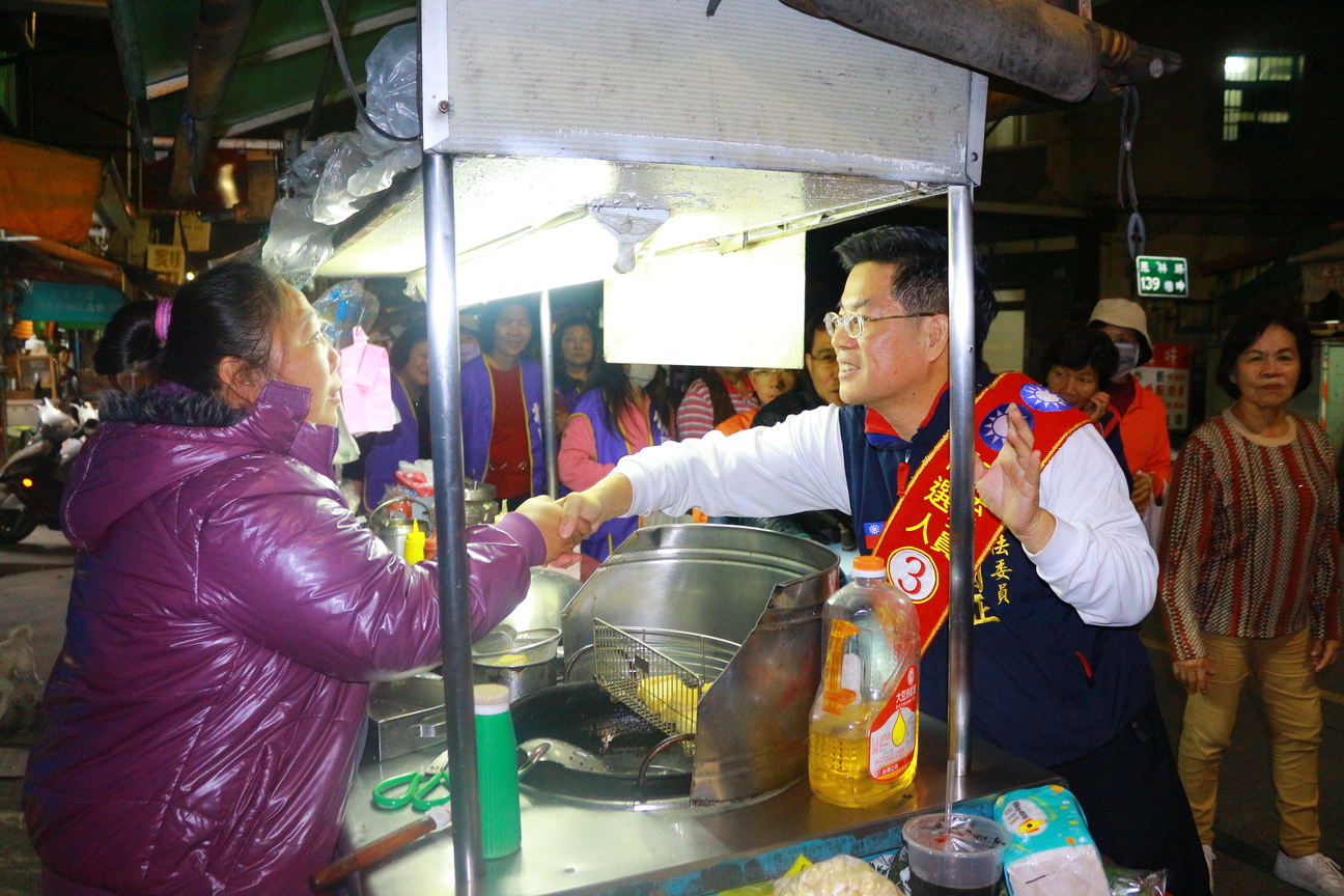 深入基層瞭解民意
