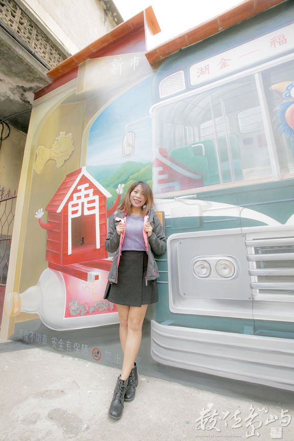 金門金湖鎮街邊轉角3D公車彩繪牆