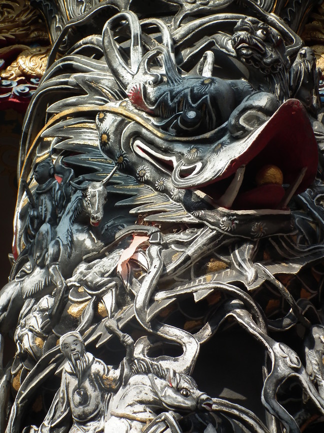 台南市鹽水區-廟前龍柱