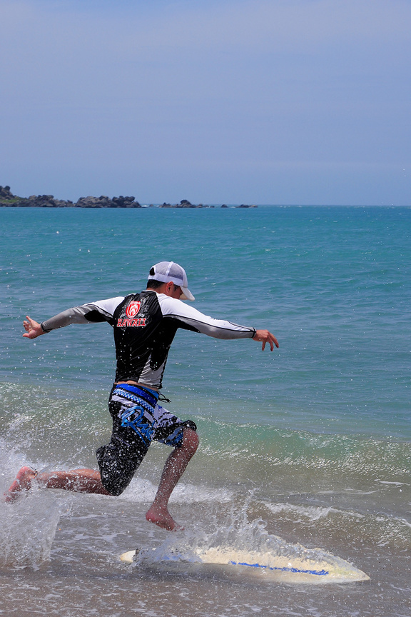 新北市石門區--白沙灣衝浪