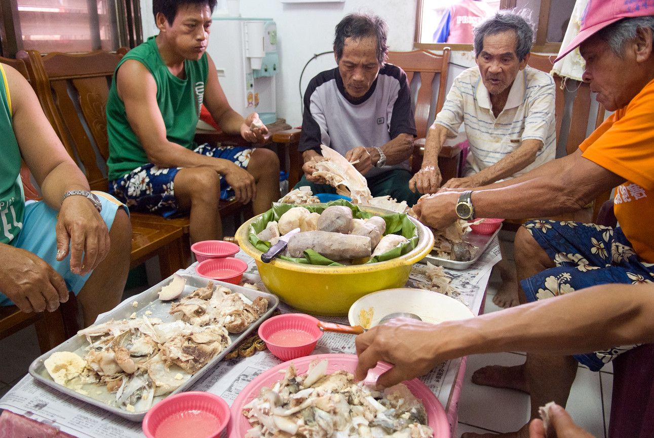 產業與人文組_吳冠錂_04_達悟人傳統分食鬼頭刀