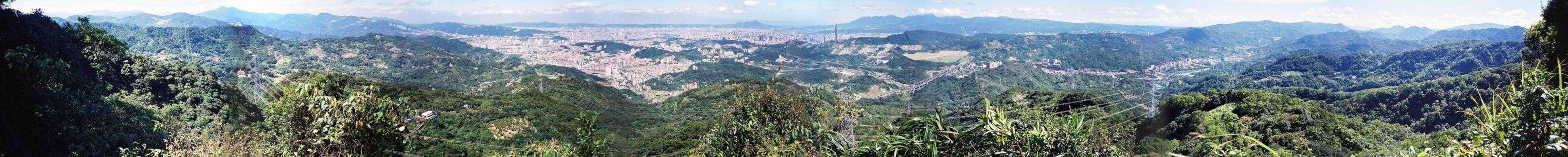 猴山岳山頂全景