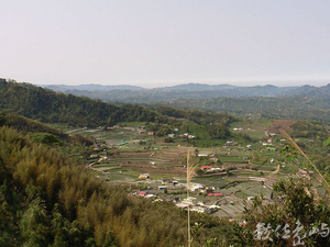 清晨與傍晚各個時刻的山嵐、晨霧、夕陽、星海與雲海，美不勝收