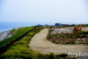 海邊的垃圾場