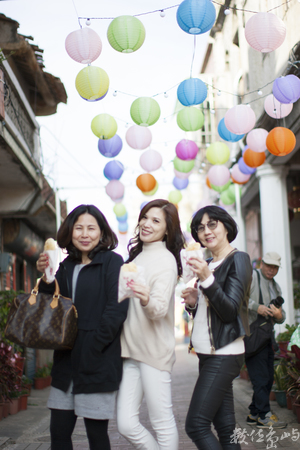 金門沙尾八卦老街彩色燈籠高高掛外拍寫真