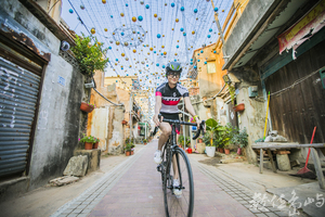 藝起尋風 遊樂金沙 單車穿越高粱田 微醺穿越沙尾八卦老街