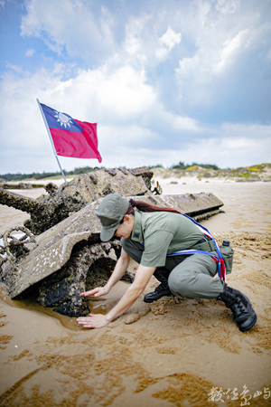 心中有國旗 愛到最高點（金門海戰車）