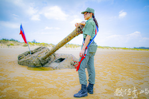 心中有國旗 愛到最高點（金門海戰車）