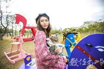 金門林務所女網紅男鮮肉打卡心熱點之歡樂搖滾搖搖馬