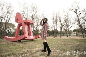 金門林務所女網紅男鮮肉打卡心熱點之歡樂搖滾搖搖馬