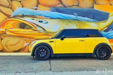 浯島蚵殼墩（復國墩）海洋大型3D大黃魚彩繪牆