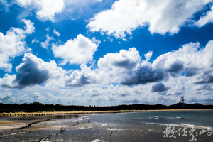 浯島海岸線之藍天白雲鋪天蓋地素美麗