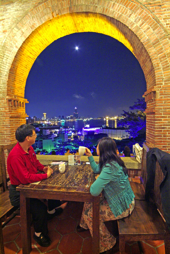 台灣拼圖   高雄市  打狗領事館夜色