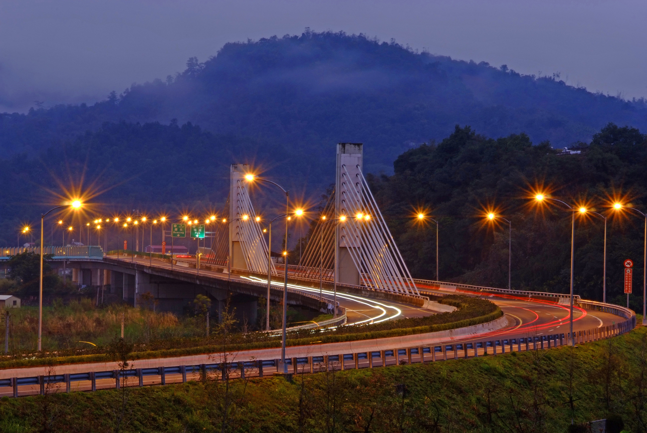 愛蘭橋交流道夜色