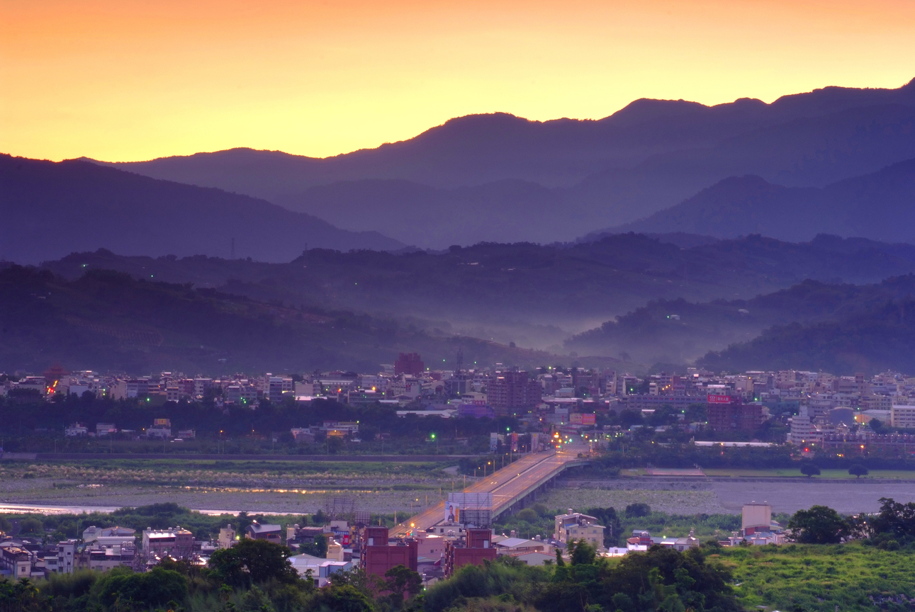 臺中市東勢區－東勢山城曉日