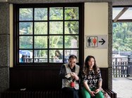 時間的凝視與被遺忘的小冊紙