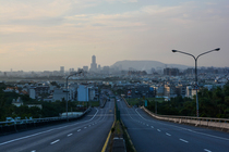 我看著，我想著，我等著