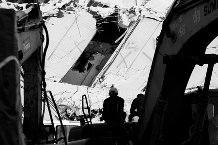 毀滅、重生、希望