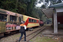 好棒棒列車長-梨園寮車站森鐵拍照趣