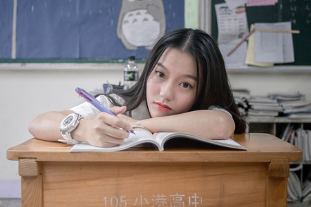 港中制服
