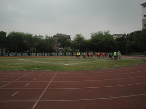 仁美國小-體育課