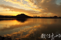 蓮潭夕照