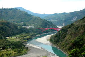 與啊!請妳來探視他吧!