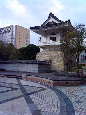 東和禪寺的大門