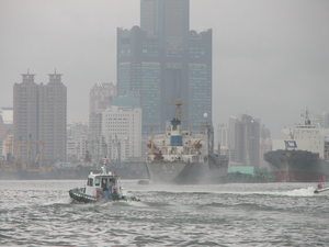 港