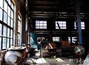 一座老物，當代臺北機場(2012年拍攝)