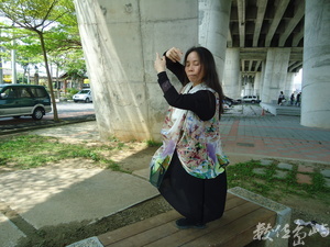 玫玲--Mico隨緣舞空神聖律動在泰安火車站橋墩下2013