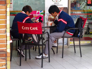 休息室走更長遠的的路