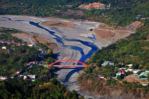 高雄市六龜區-山明水秀