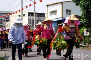 2012六房媽過爐_花擔